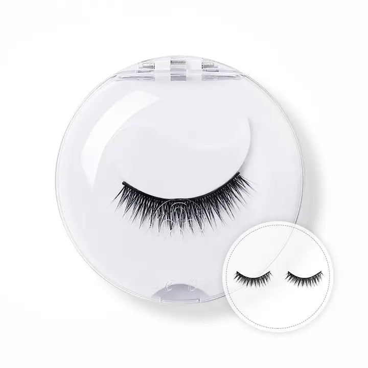 Flying Lashesh Redstart